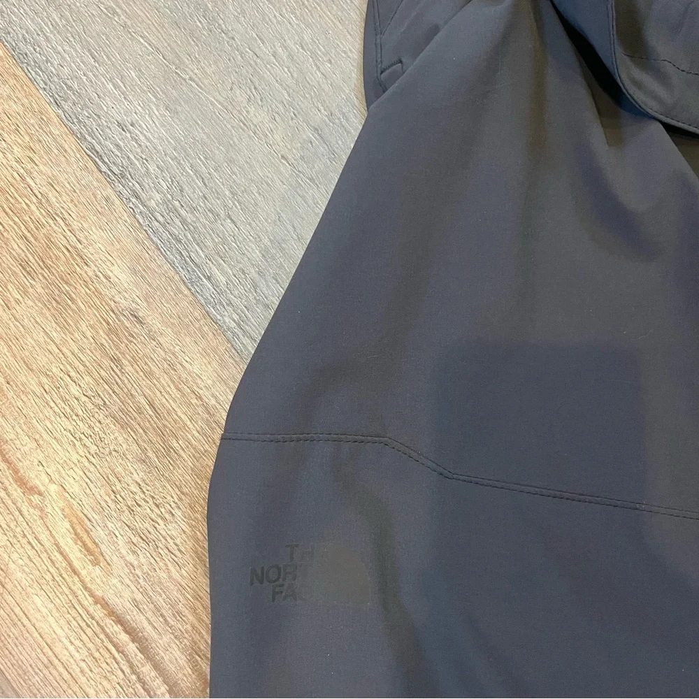 The North Face Men's Gray UPF 40+ Hiking Outdoors Pants Size 40x30 Polyester EUC